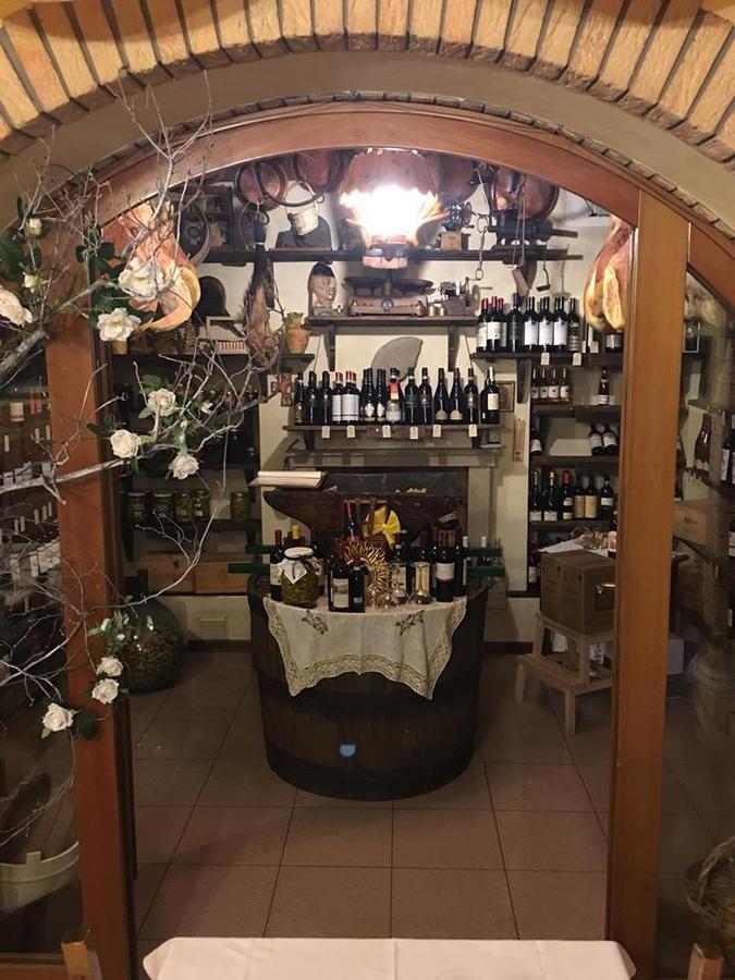 Locanda-Trattoria Al Rio チント・エウガーネオ エクステリア 写真